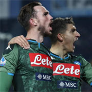 ll Napoli vince in rimonta a Brescia